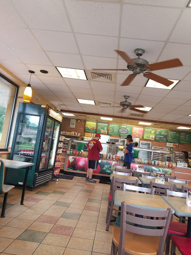 Restaurant «SUBWAY®Restaurants», reviews and photos, 5565 Old Shell Rd, Mobile, AL 36608, USA