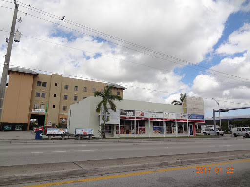 Liquor Store «Sunset Corners Wines & Liquors», reviews and photos, 8701 SW 72nd St, Miami, FL 33173, USA