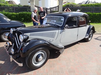 201706.04-039 Citroën Traction 11