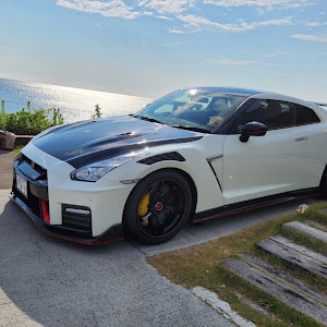 NISSAN GT-R R35