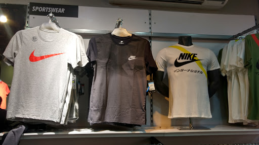 Nike Factory store, 429, 27th Main Rd, Sector 2, PWD Quarters, 1st Sector, HSR Layout, Bengaluru, Karnataka 560102, India, Factory_Outlet_Shop, state KA