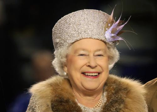 Queen Elizabeth To Visit Pope Francis At Vatican On April 3