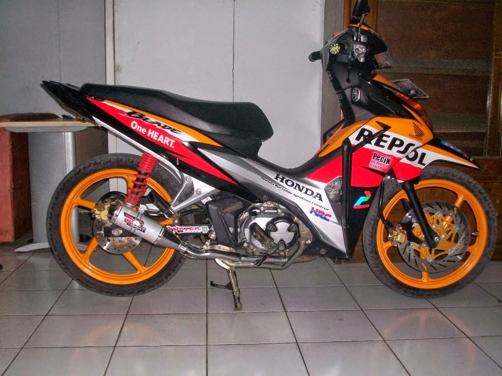 Motor Blade Repsol Modifikasi