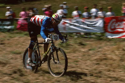 1990_tomac_Yet_c26_riding.jpg