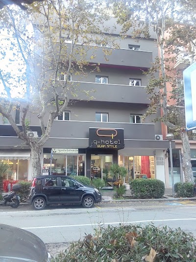 Photos of Q Hotel