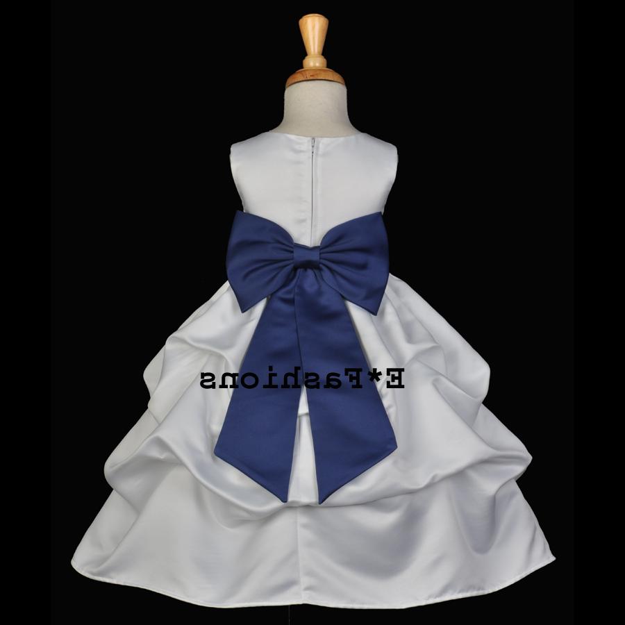 WHITE NAVY BLUE WEDDING