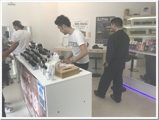 IMG 4604 thumb - 【ショップ訪問】World Vape Shop Japanにお邪魔してきた！イケボ店長と美しすぎるショップ店員の織りなすVAPE天国はここにあった！？日本では珍しいリキッドからスターター、ビルド自由で初心者から上級者までついつい長居してしまう錦糸町のオアシス！【楽しかった】