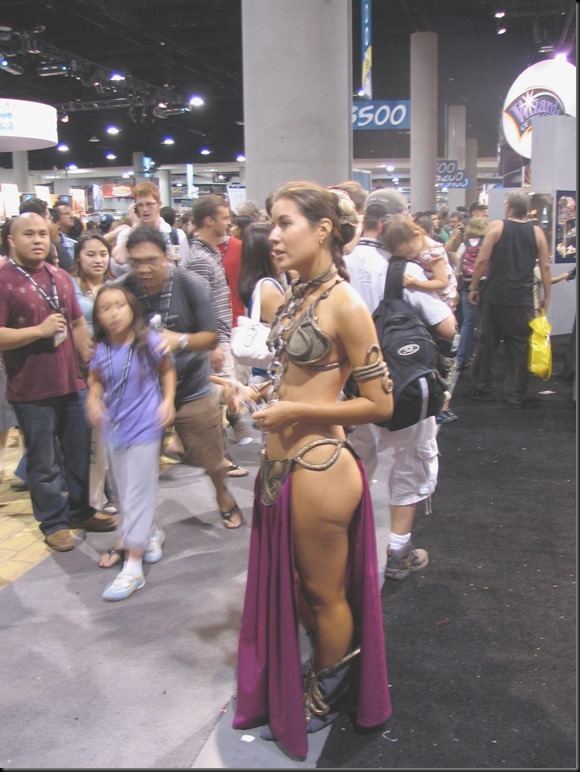 Princess Leia - Golden Bikini Cosplay_865825-0229