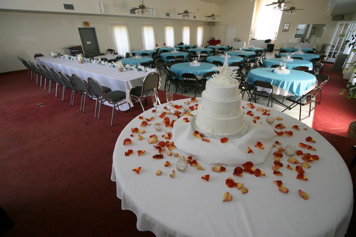 Wedding Cake Table