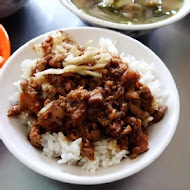 梁嫂炒麵 肉燥飯