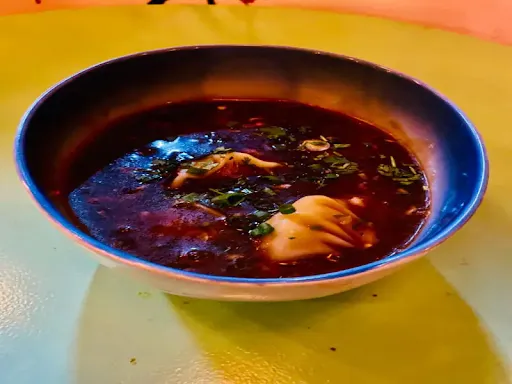 Veg Soup Momos [8 Pieces]