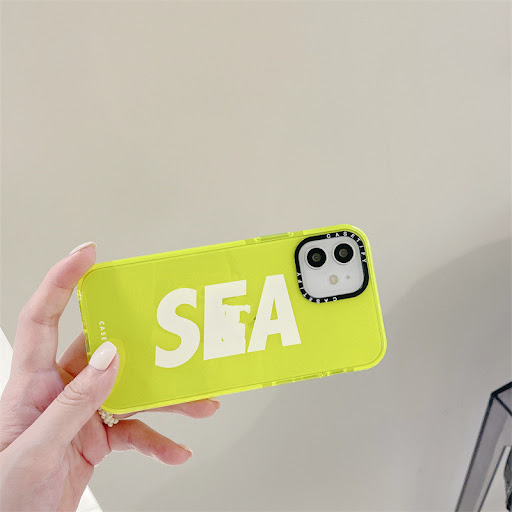 Title 4, Drop-resistant mobile phone case with letters f...