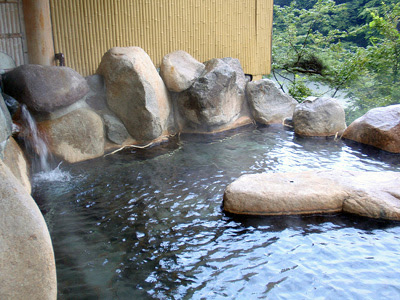鬼怒川 – ホテルニューおおるり 1froten.jpg