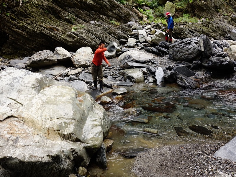 2014_0101-0105 萬山神石、萬山岩雕順訪萬頭蘭山_0619