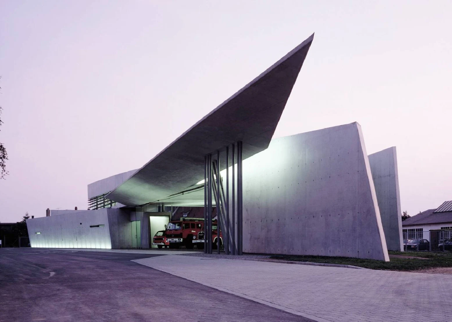 07 Zaha Hadid 1993