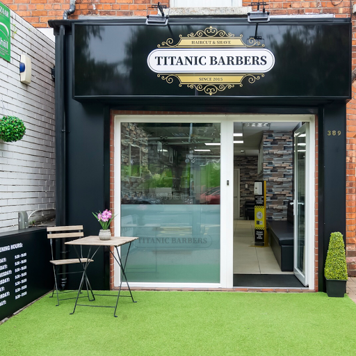 TITANIC BARBERS logo