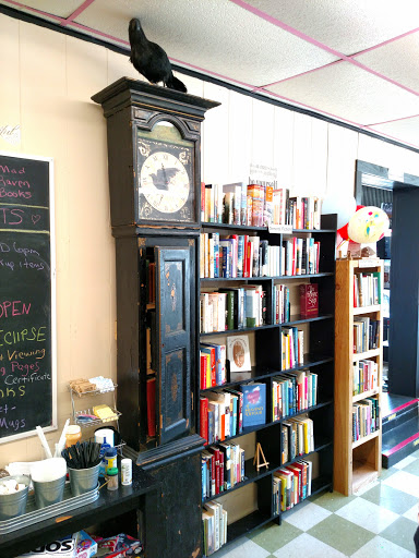 Book Store «The Mad Raven Coffee & Books», reviews and photos, 255 W Bockman Way, Sparta, TN 38583, USA