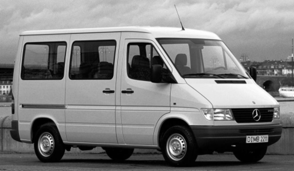 파일:Benz_Sprinter_SWB_NR(1995).jpg