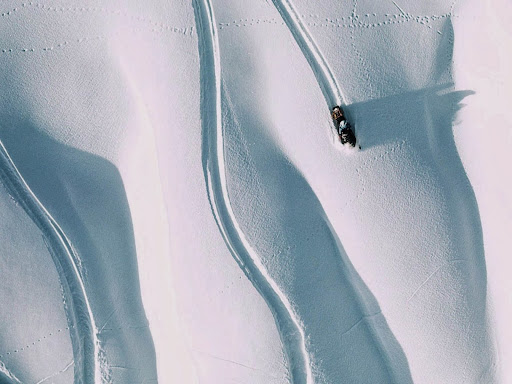 Snowmobile_and_Tracks.jpg