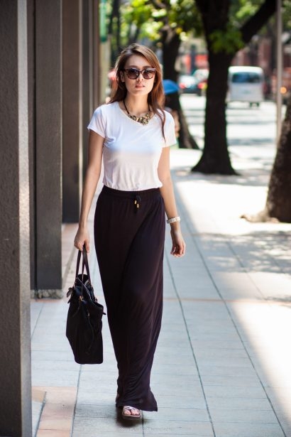 How to Wear a Black Maxi Skirt elegant - Fashion 2D