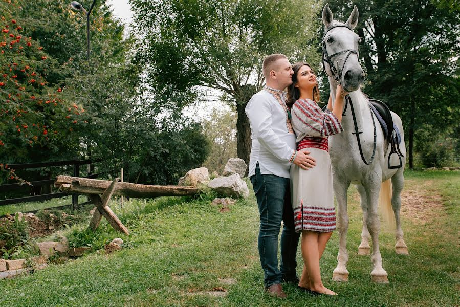 婚礼摄影师Florin Moldovan（florinmoldovan）。2018 8月16日的照片