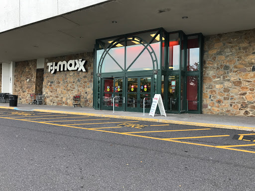 Department Store «T.J. Maxx», reviews and photos, 550 Lancaster Ave, St Davids, PA 19087, USA