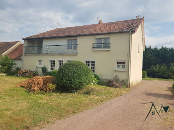 maison à Saint-Amand-Montrond (18)