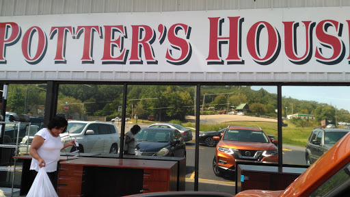 Thrift Store «Potters House Thrift», reviews and photos