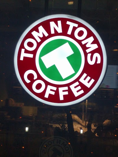 Photos of TOM N TOMS