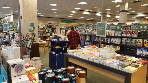 Book Store «Barnes & Noble», reviews and photos, 2614 Central Park Ave, Yonkers, NY 10710, USA