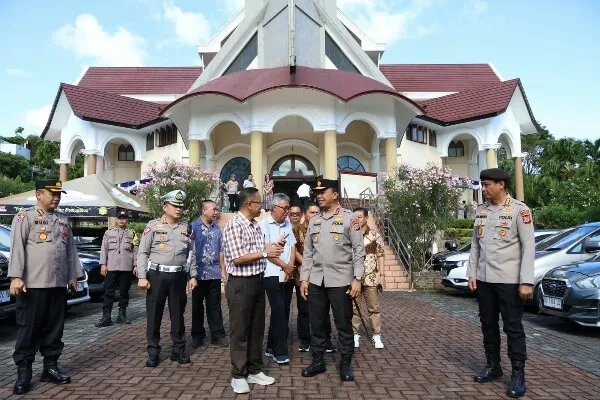 Pemantauan dilakukan di sejumlah gereja yang memiliki jemaat banyak yang sedang melaksanakan ibadah Paskah. (Foto istimewa)