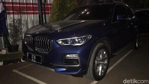 Kejagung Sita Mobil BMW Tipe SUV X5 dari Rumah Jaksa Pinangki, Seharga Rp1,69 Miliar! 