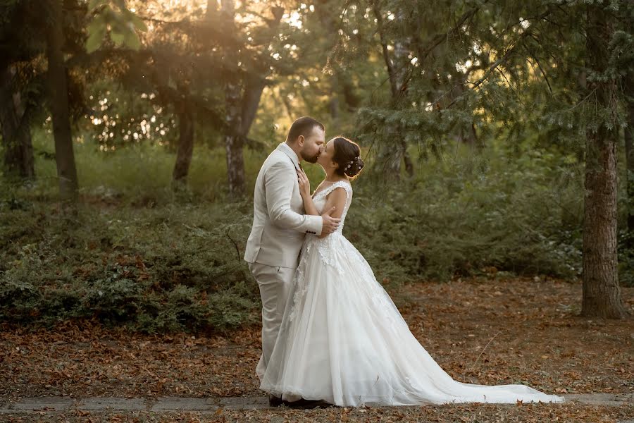 Fotografo di matrimoni Szabina Jardek (jardekszabina). Foto del 18 ottobre 2022