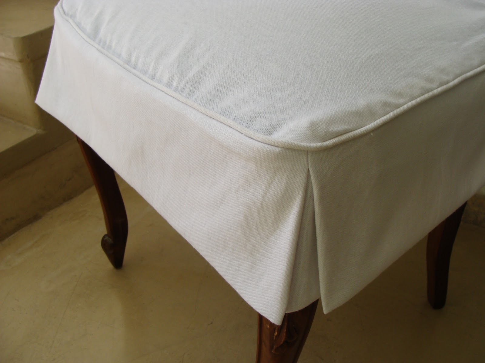 FUNDAS A MEDIDA - SILLAS Y PUFF / Deco Marce