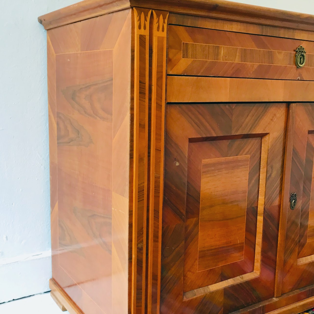 Inlaid Tulipwood Petite Sideboard