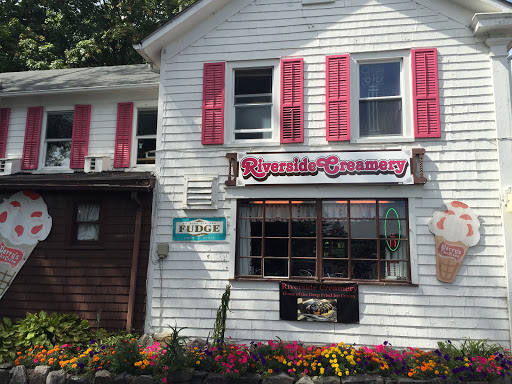 Ice Cream Shop «Riverside Creamery», reviews and photos, 5 Water St, Port Jervis, NY 12771, USA