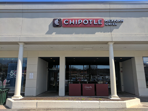 Mexican Restaurant «Chipotle Mexican Grill», reviews and photos, 2165 Dixwell Ave #2, Hamden, CT 06514, USA