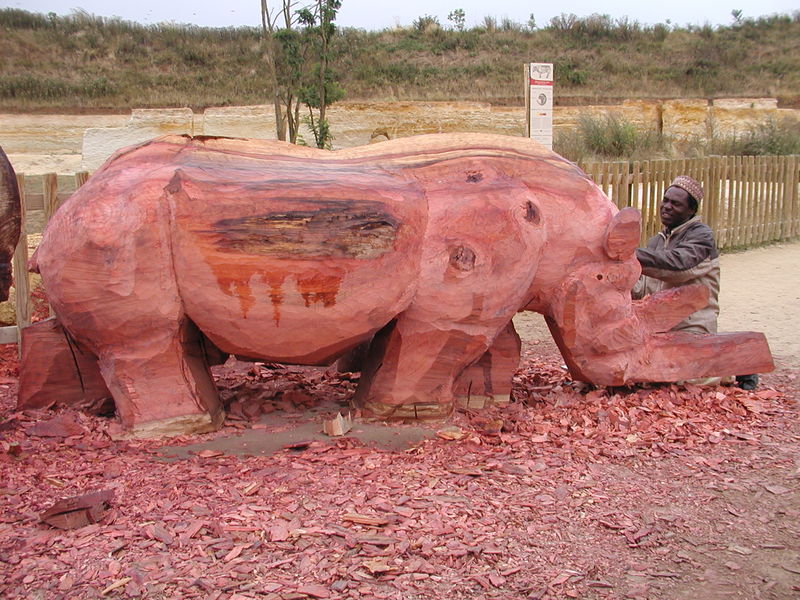 sculpture rhinocéros