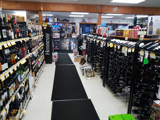 Liquor Store «Fairfield Wine & Liquor», reviews and photos, 296 Fairfield Ave, Waterbury, CT 06708, USA