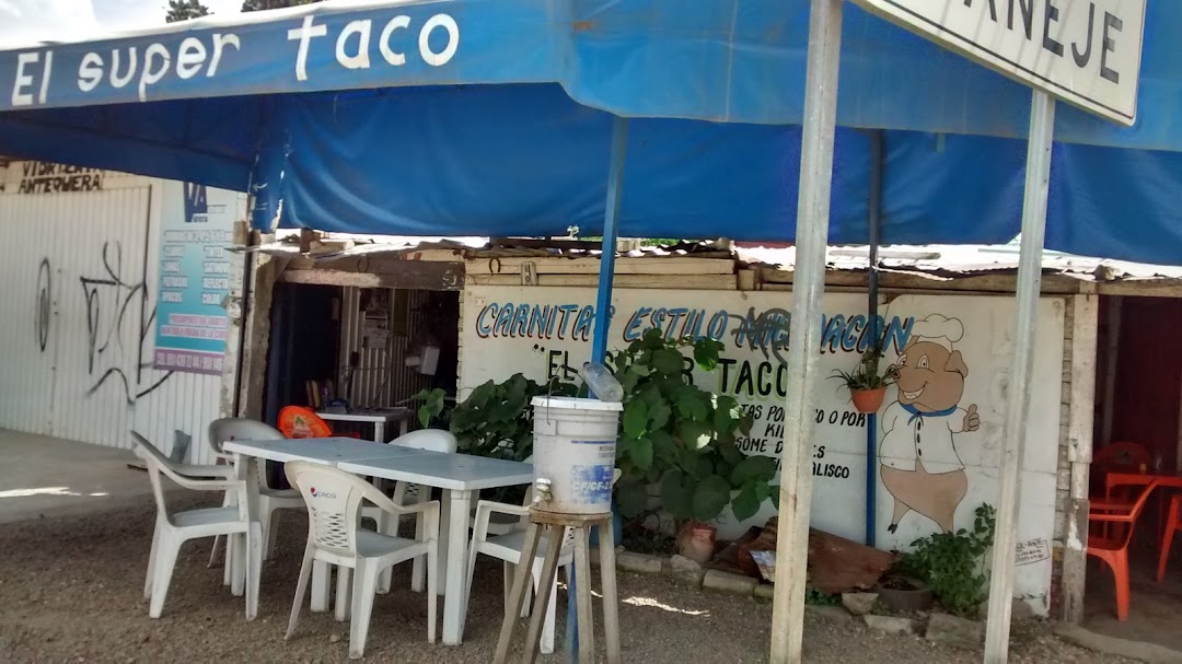 El Super Taco Carnitas estilo Michoacán