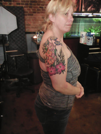 Tattoo Shop «Cardinal Tattoo», reviews and photos, 110 N Water Ave, Gallatin, TN 37066, USA