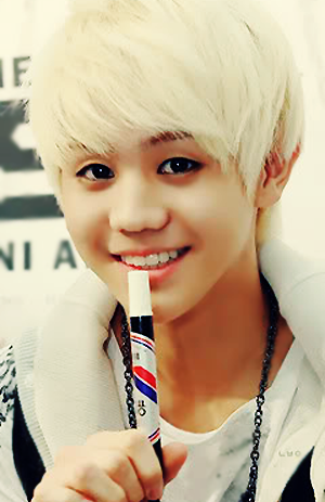 Yoseob-beast-b2st-31946394-300-463%2B%25