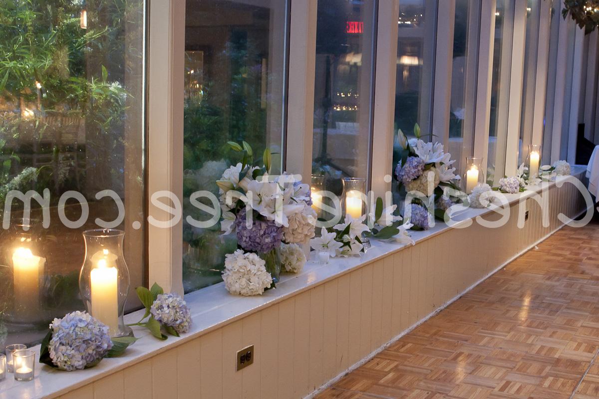 flowers arrangements and