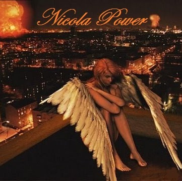 Nicola Power Photo 22