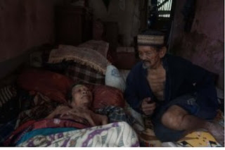 Kisah Pilu Sepasang Lansia, Hidup di Gubuk Reyot Hingga Makan Sebungkus Nasi untuk Seminggu
