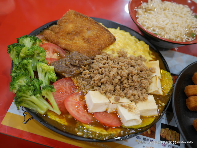 【食記】台中王子咖哩第一卷@龍井東海夜市商圈 : 新醬料心享受...來自野島家的咖哩王子紀念特別店 DIY料理 冰品 冰淇淋 區域 午餐 台中市 日式 晚餐 蓋飯/丼飯 蛋包飯 豬排 輕食 速食 飲食/食記/吃吃喝喝 龍井區 