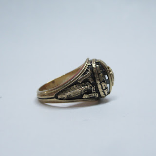 10K Gold Lane Tech School Ring