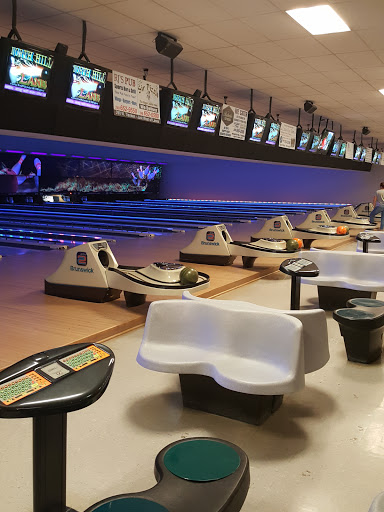 Bowling Alley «Avon North Hill Lanes», reviews and photos, 150 W Tienken Rd, Rochester Hills, MI 48306, USA