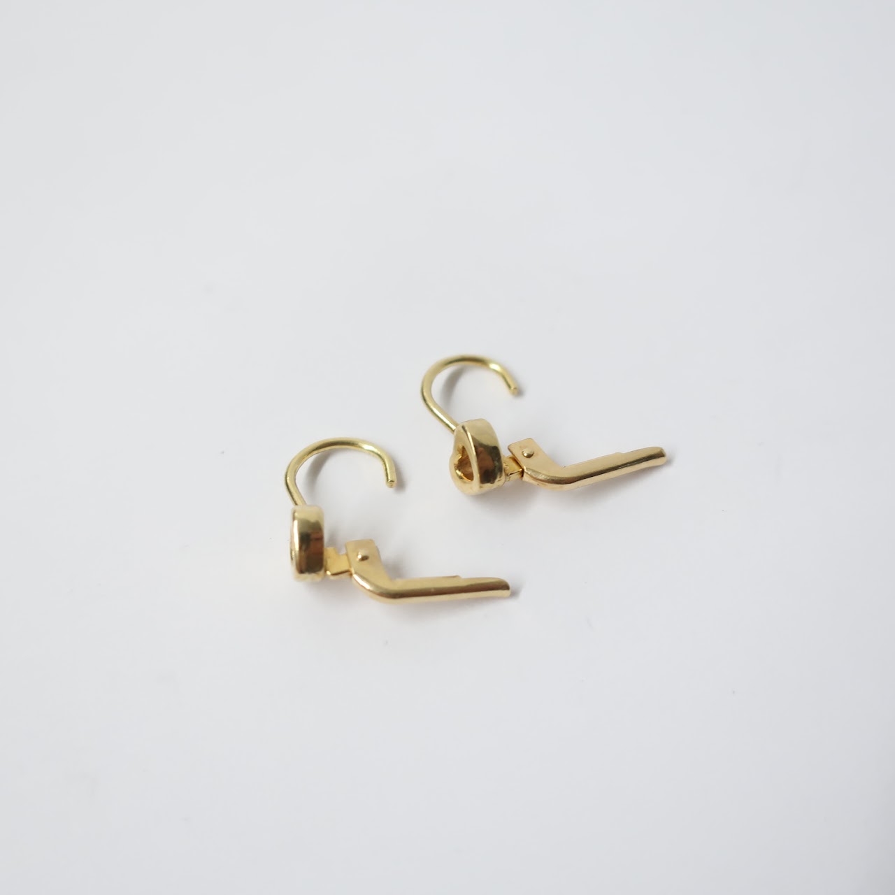 18K Gold Heart Earrings