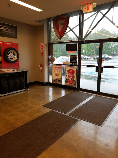 Tire Shop «Firestone Complete Auto Care», reviews and photos, 999 Woodbridge Center Dr, Woodbridge, NJ 07095, USA